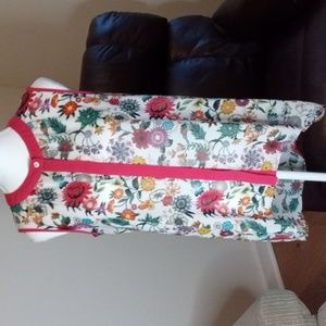 Nicole Medium high/low sleeveless tunic, beautiful colors.  EUC